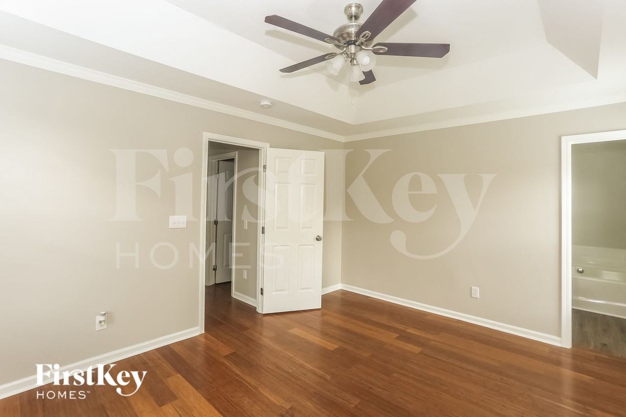 5841 Branthurst Dr - Photo 7 of 13