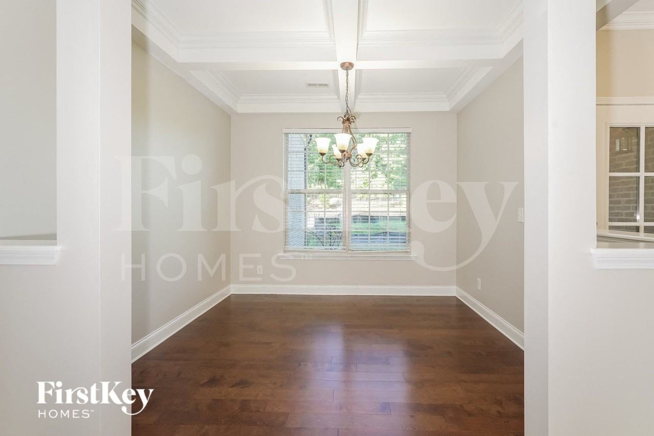 1651 Ashmead Ln - Photo 3 of 16