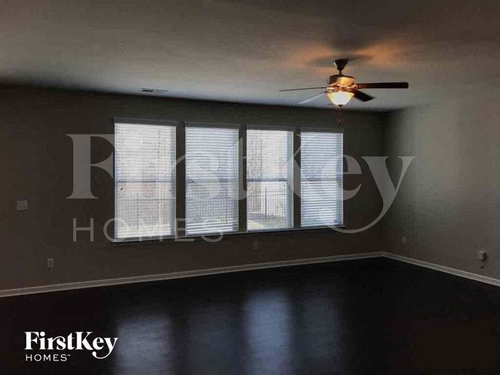 6022 Durango Way - Photo 2 of 31