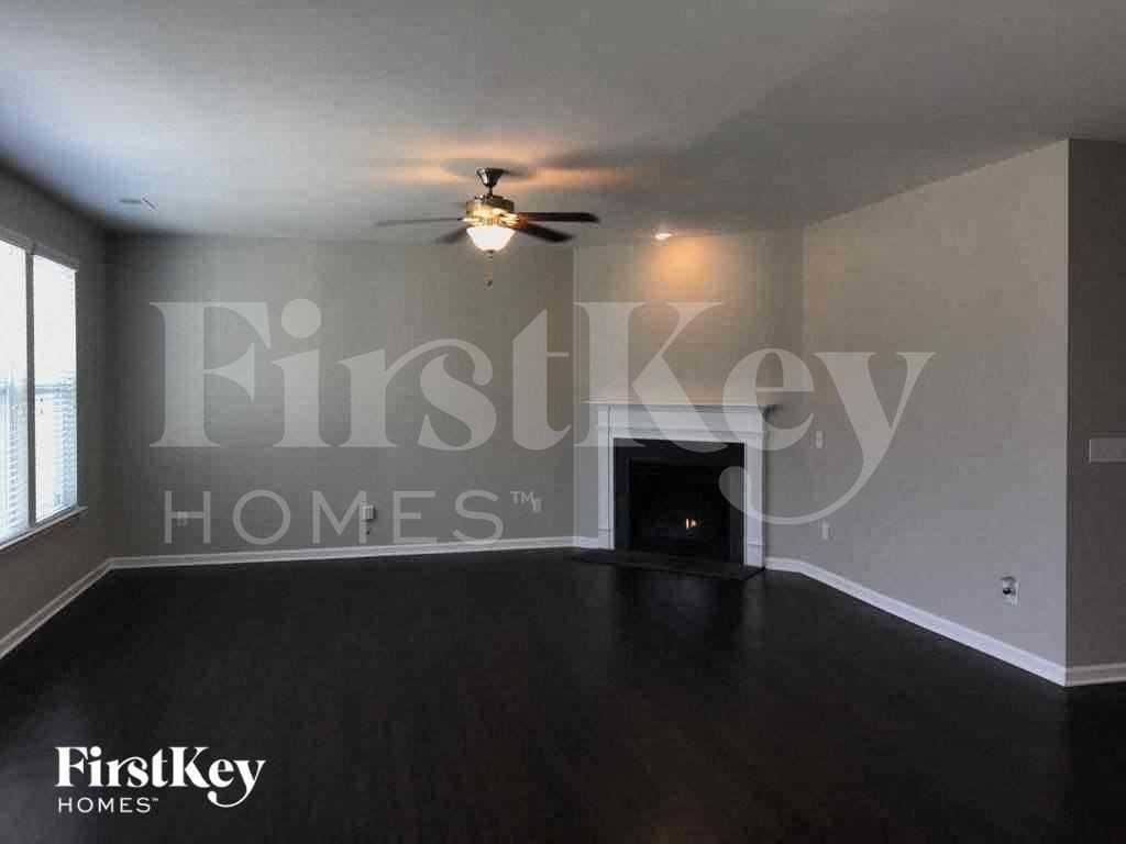 6022 Durango Way - Photo 3 of 31