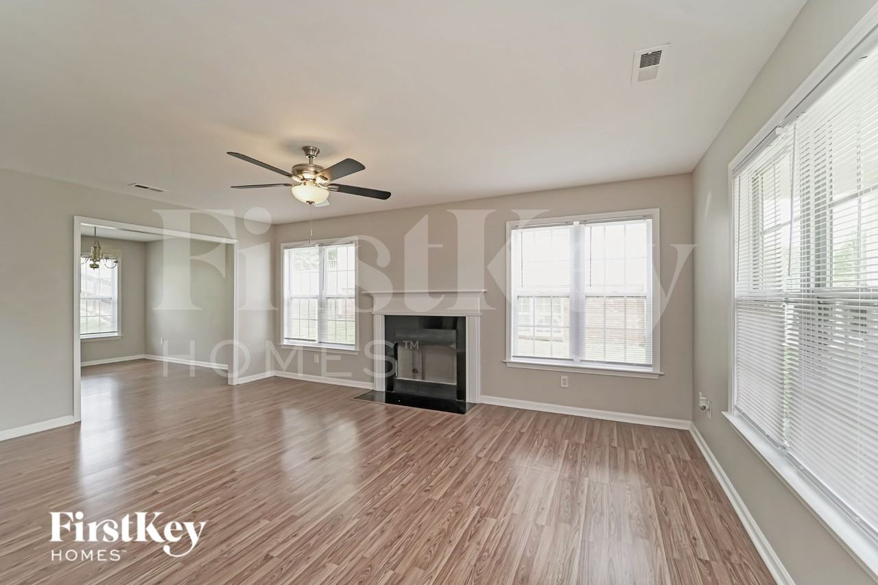 104 Arbor Ridge Rd - Photo 4 of 16