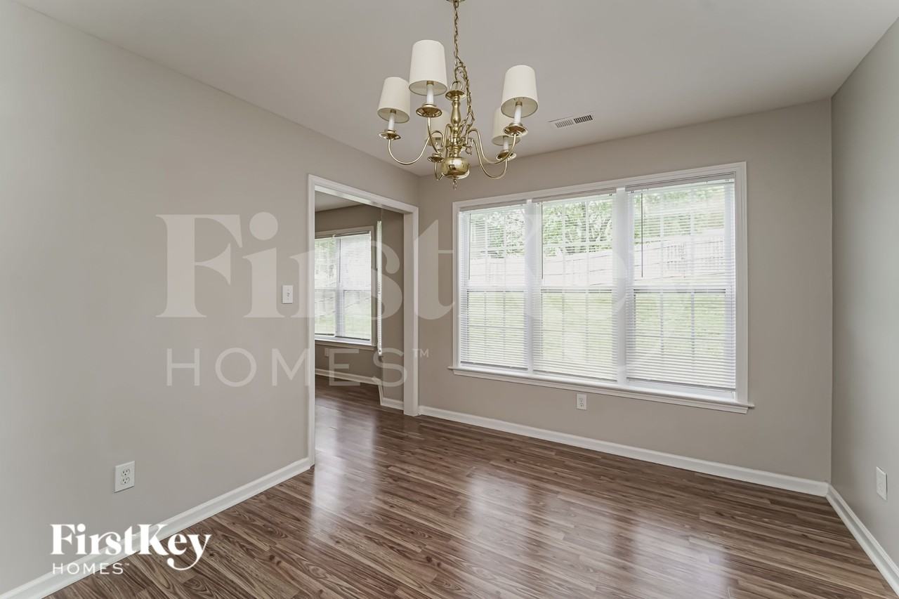 104 Arbor Ridge Rd - Photo 5 of 16