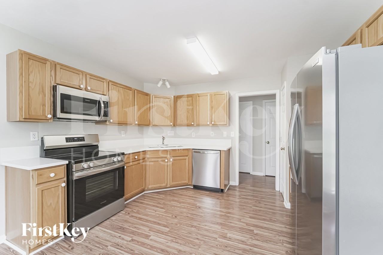 104 Arbor Ridge Rd - Photo 7 of 16