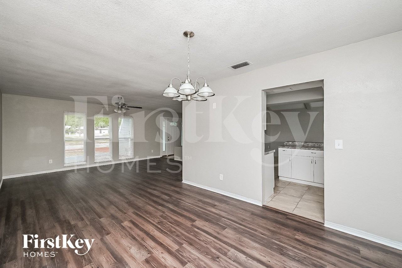 13109 114th St - Photo 4 of 15