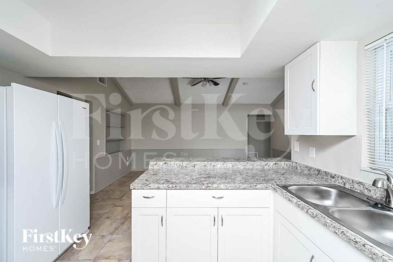 13109 114th St - Photo 6 of 15