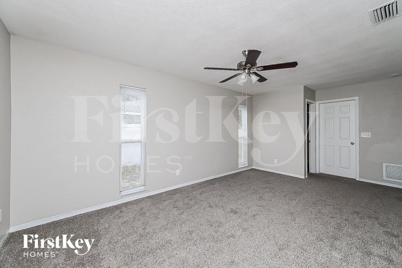 13109 114th St - Photo 7 of 15