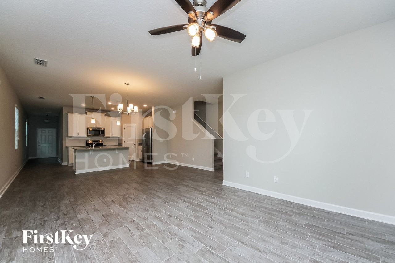 11073 Folklore St - Photo 3 of 15