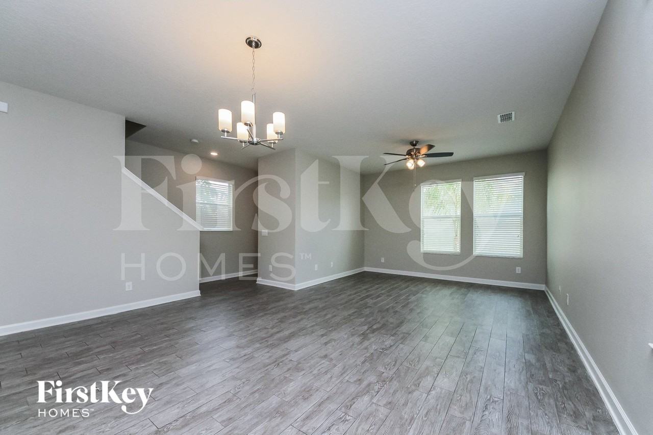 11073 Folklore St - Photo 4 of 15