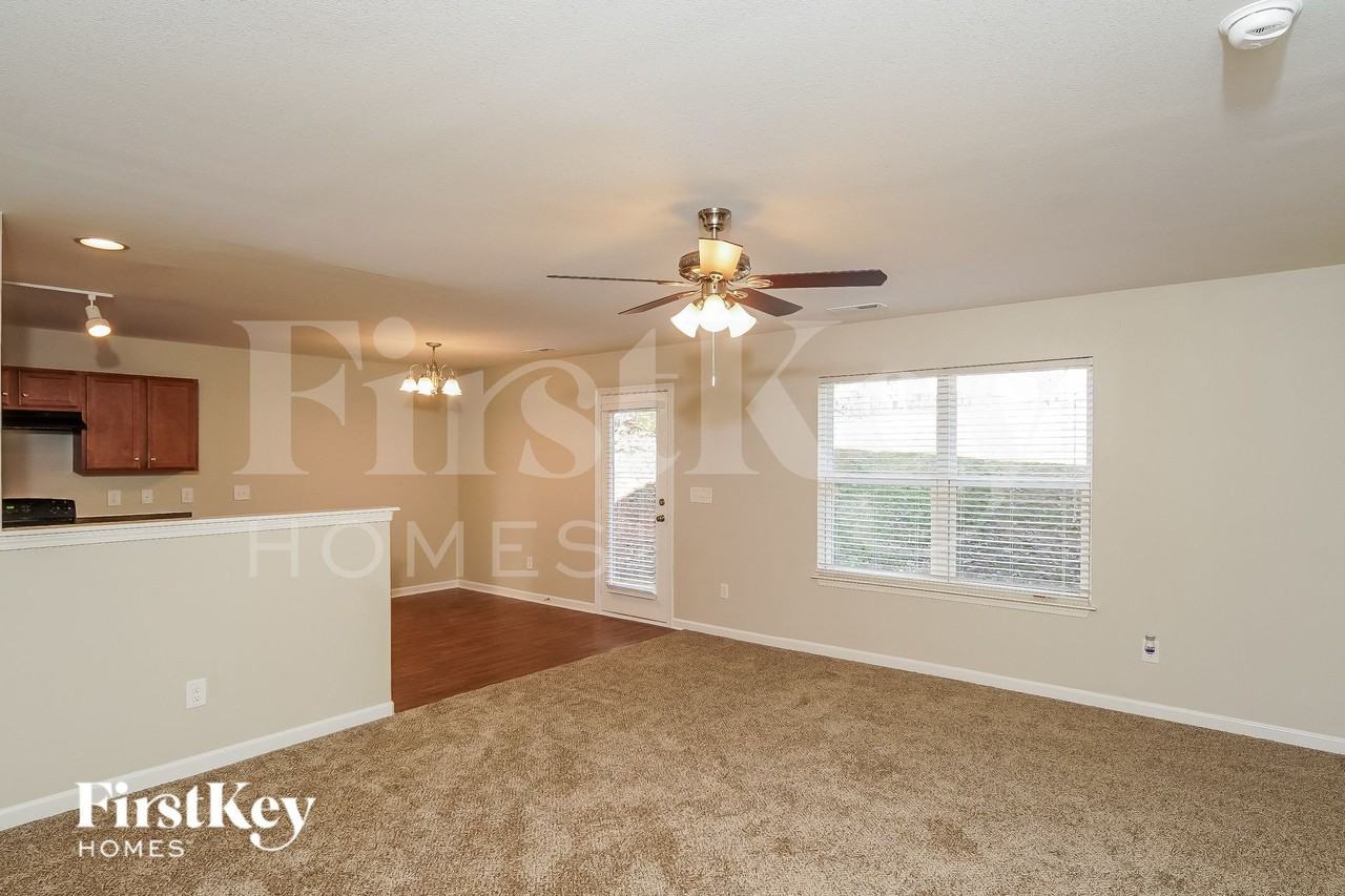3863 Stafford Run Ct - Photo 2 of 15