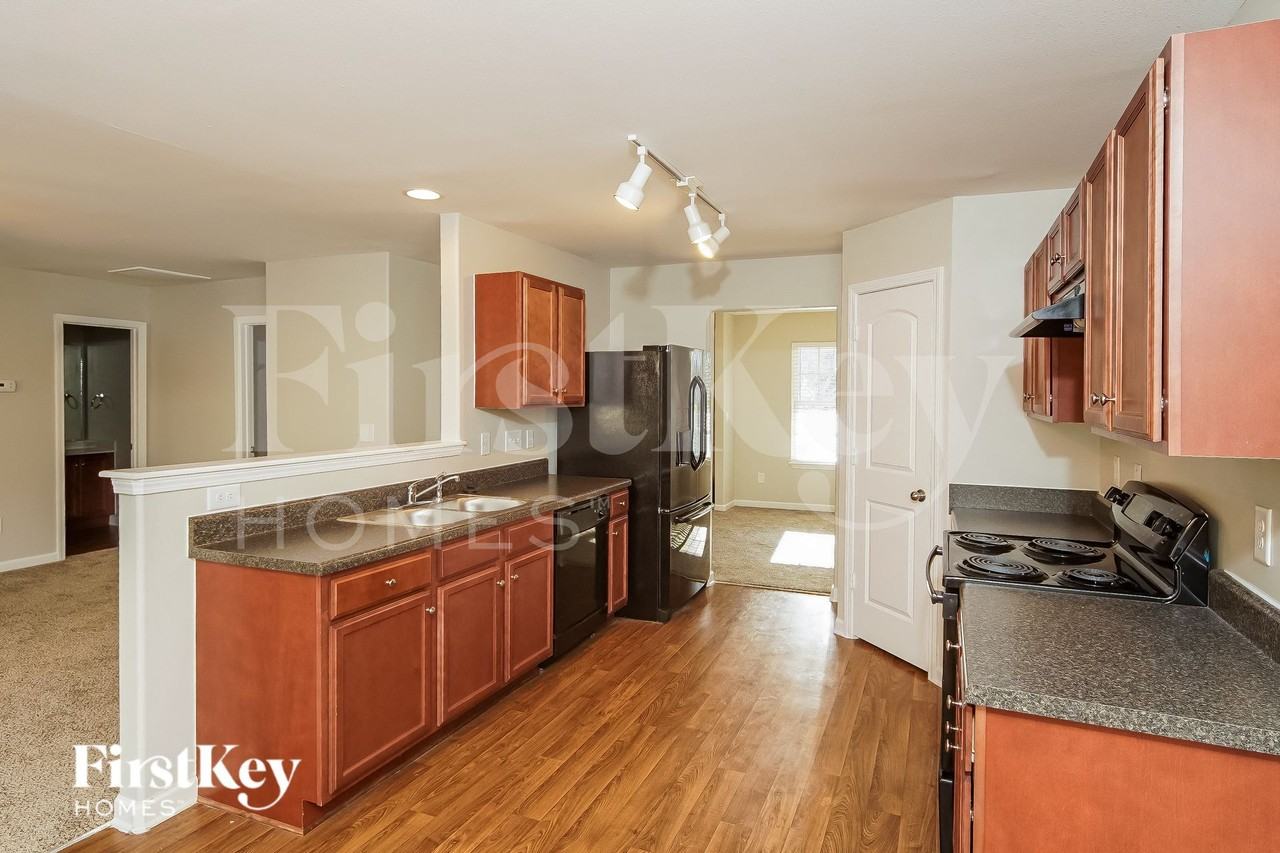 3863 Stafford Run Ct - Photo 4 of 15