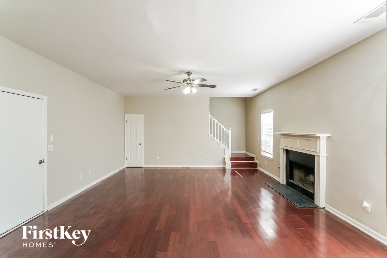 2102 Boulder Gate Dr - Photo 3 of 16