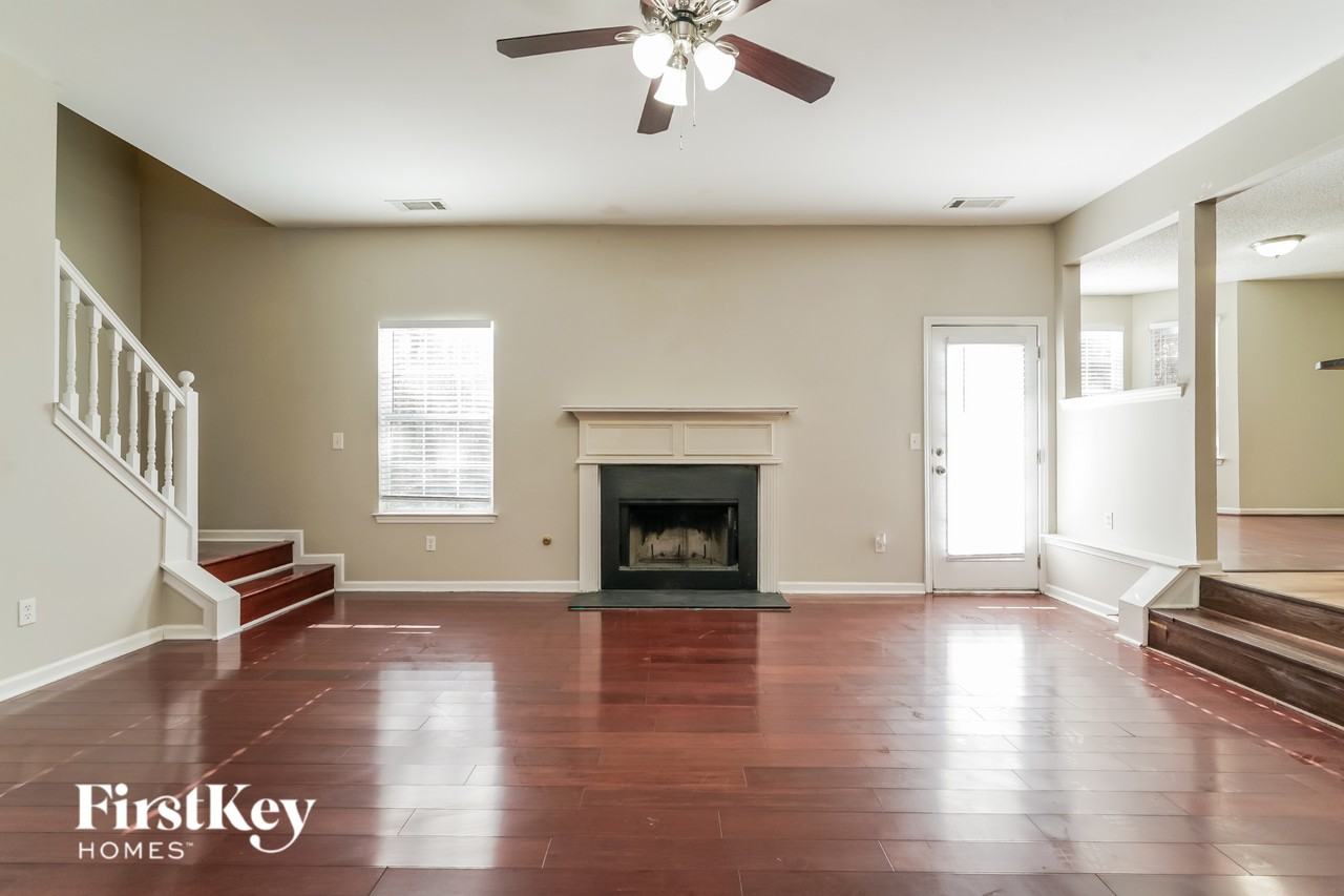 2102 Boulder Gate Dr - Photo 4 of 16