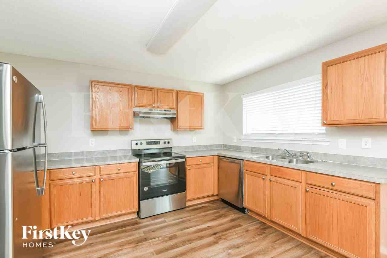 920 Dove Meadows Dr - Photo 6 of 14