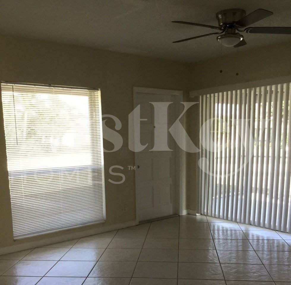 900 W Bloxham St - Photo 4 of 18