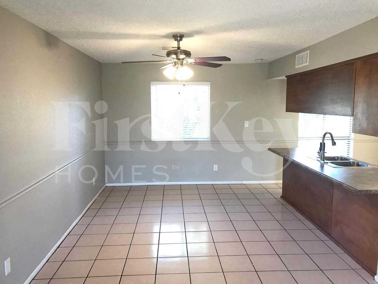 7629 W Flower St - Photo 3 of 19