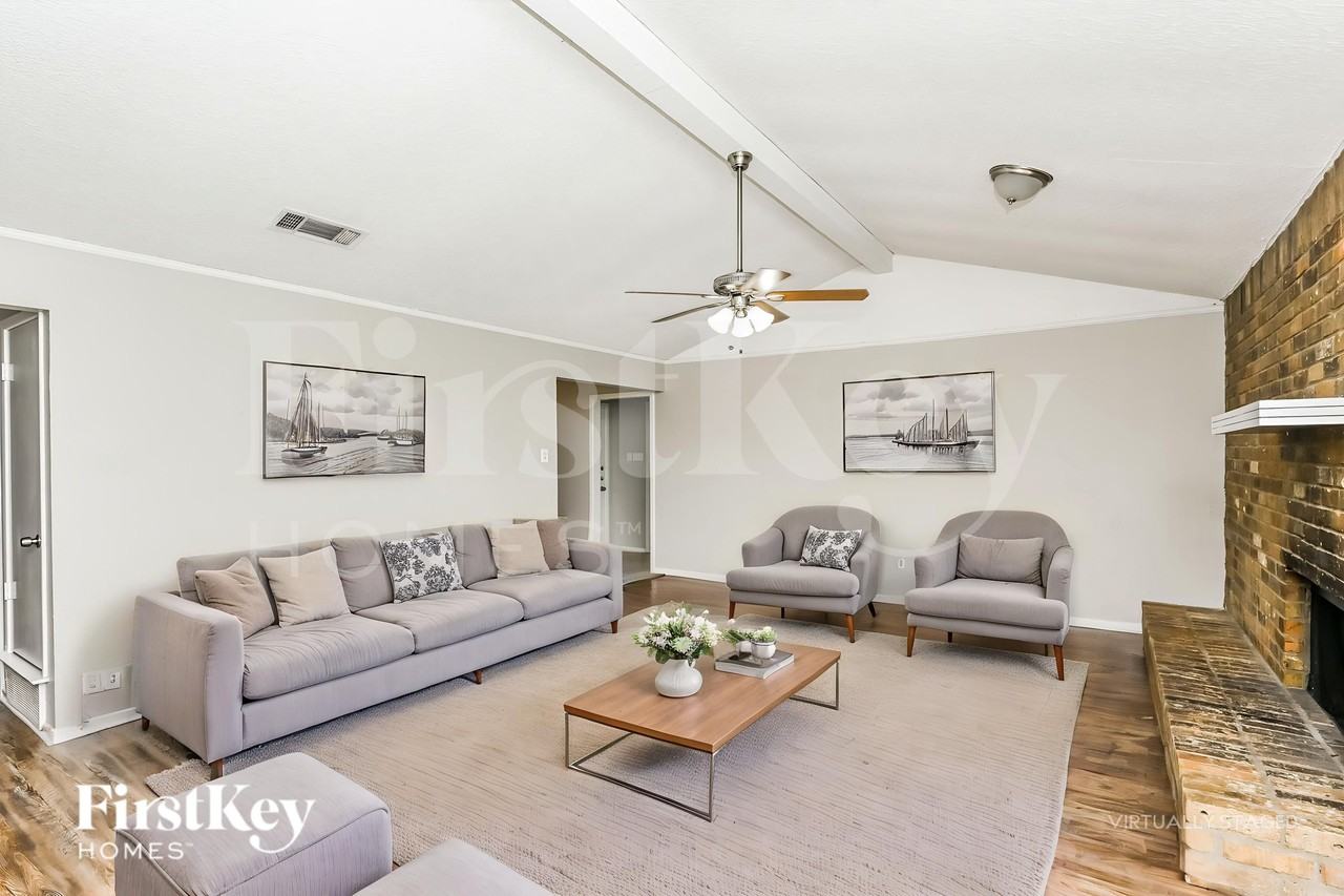 7508 Evergreen Dr - Photo 4 of 19