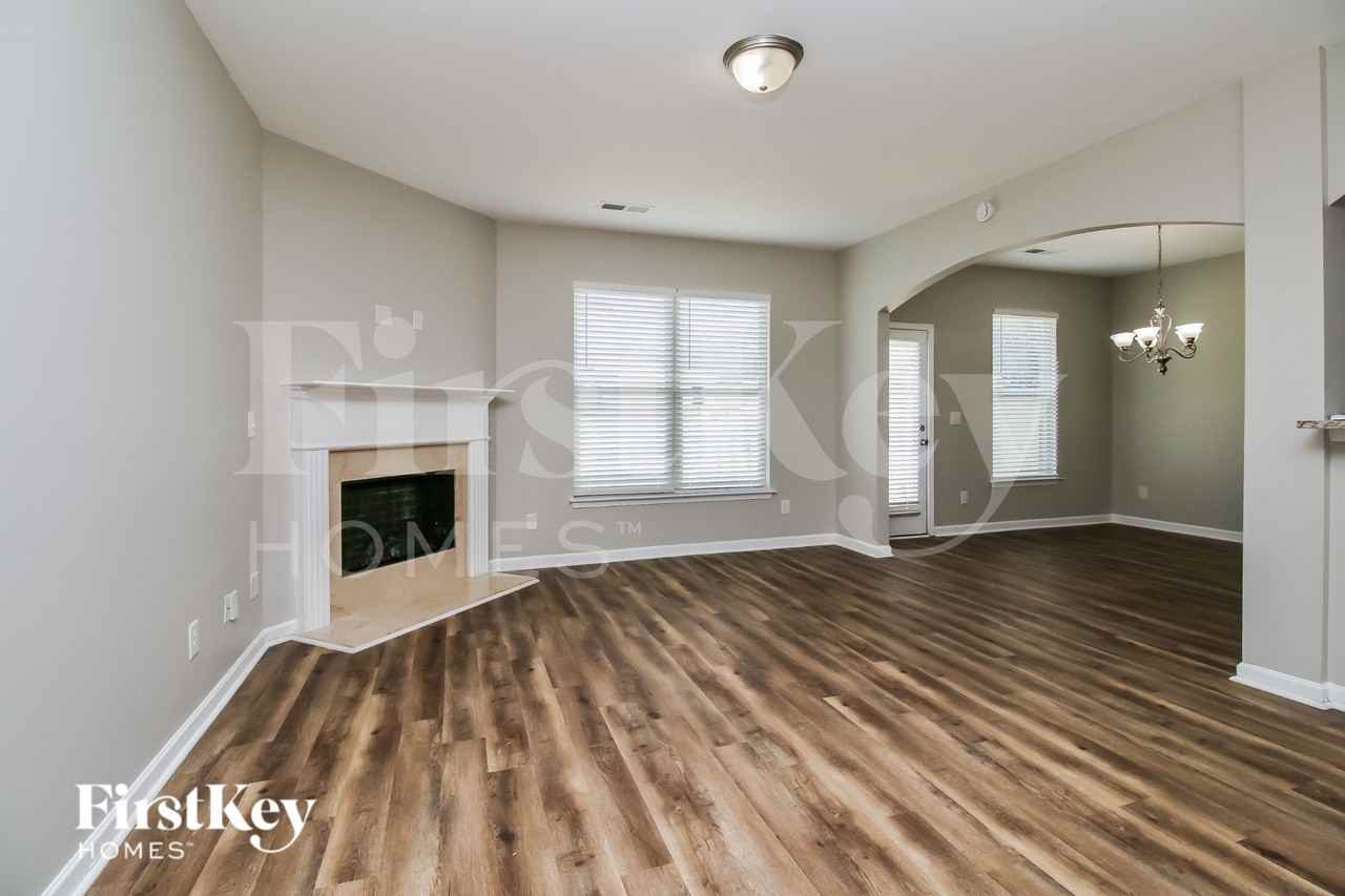 428 Rankin Cir - Photo 3 of 19