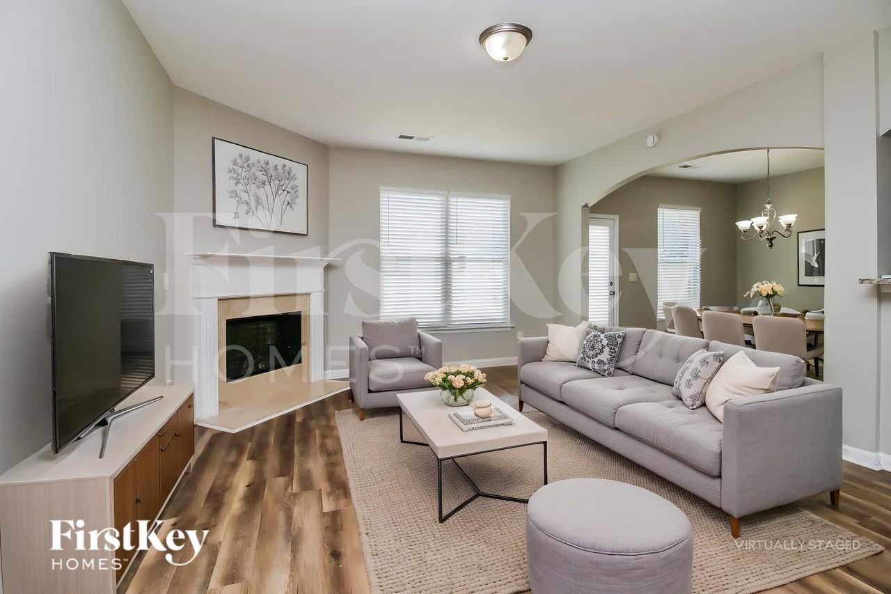 428 Rankin Cir - Photo 4 of 19