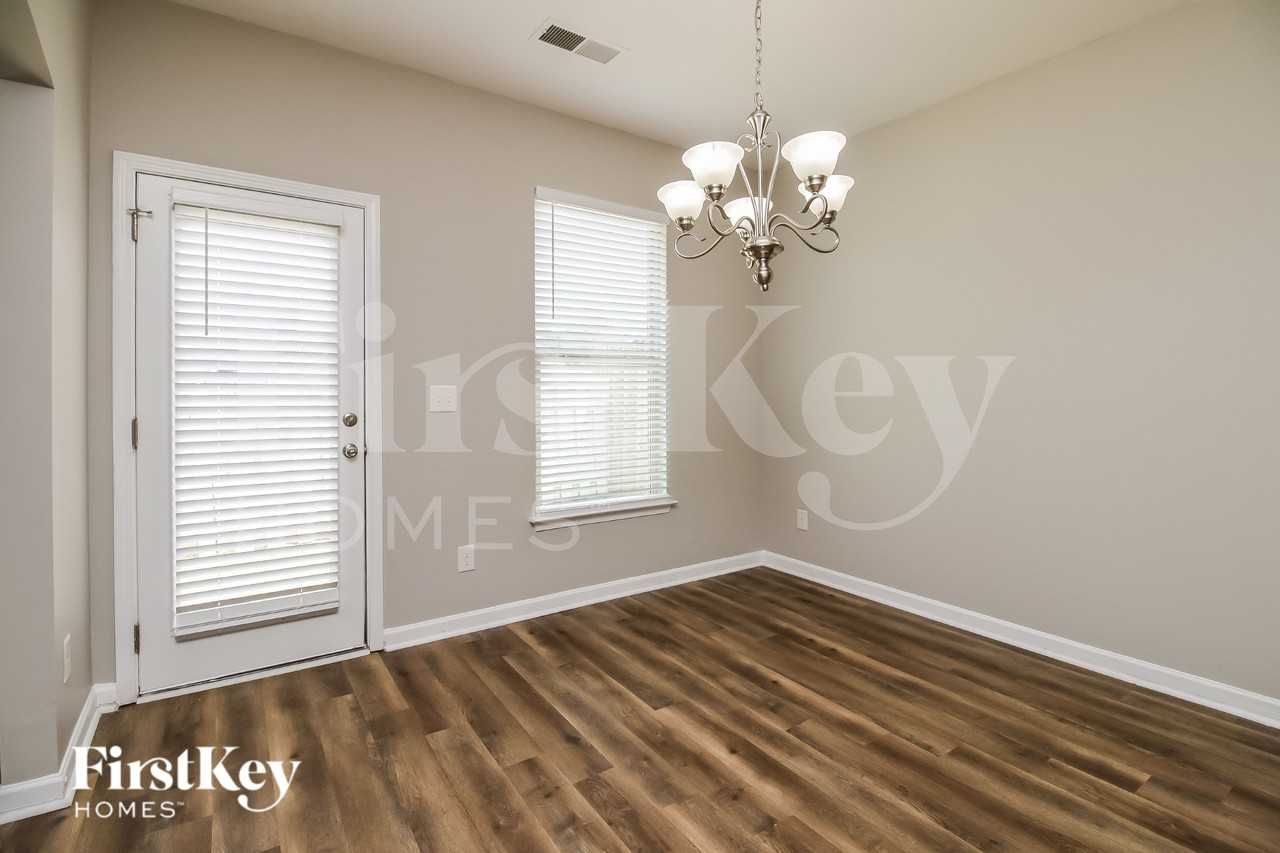 428 Rankin Cir - Photo 5 of 19