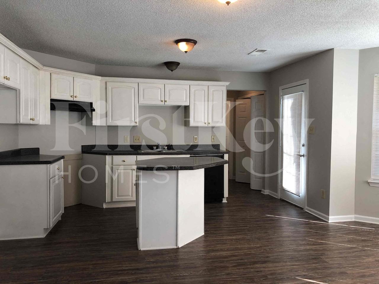 3770 Richbrook Dr - Photo 5 of 19