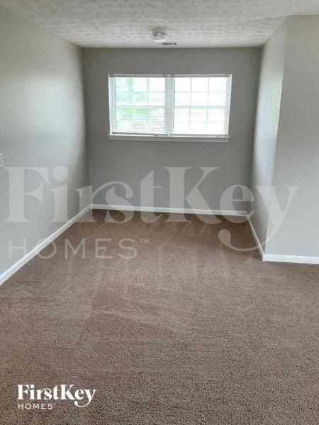 3602 Coveside Ct - Photo 7 of 10