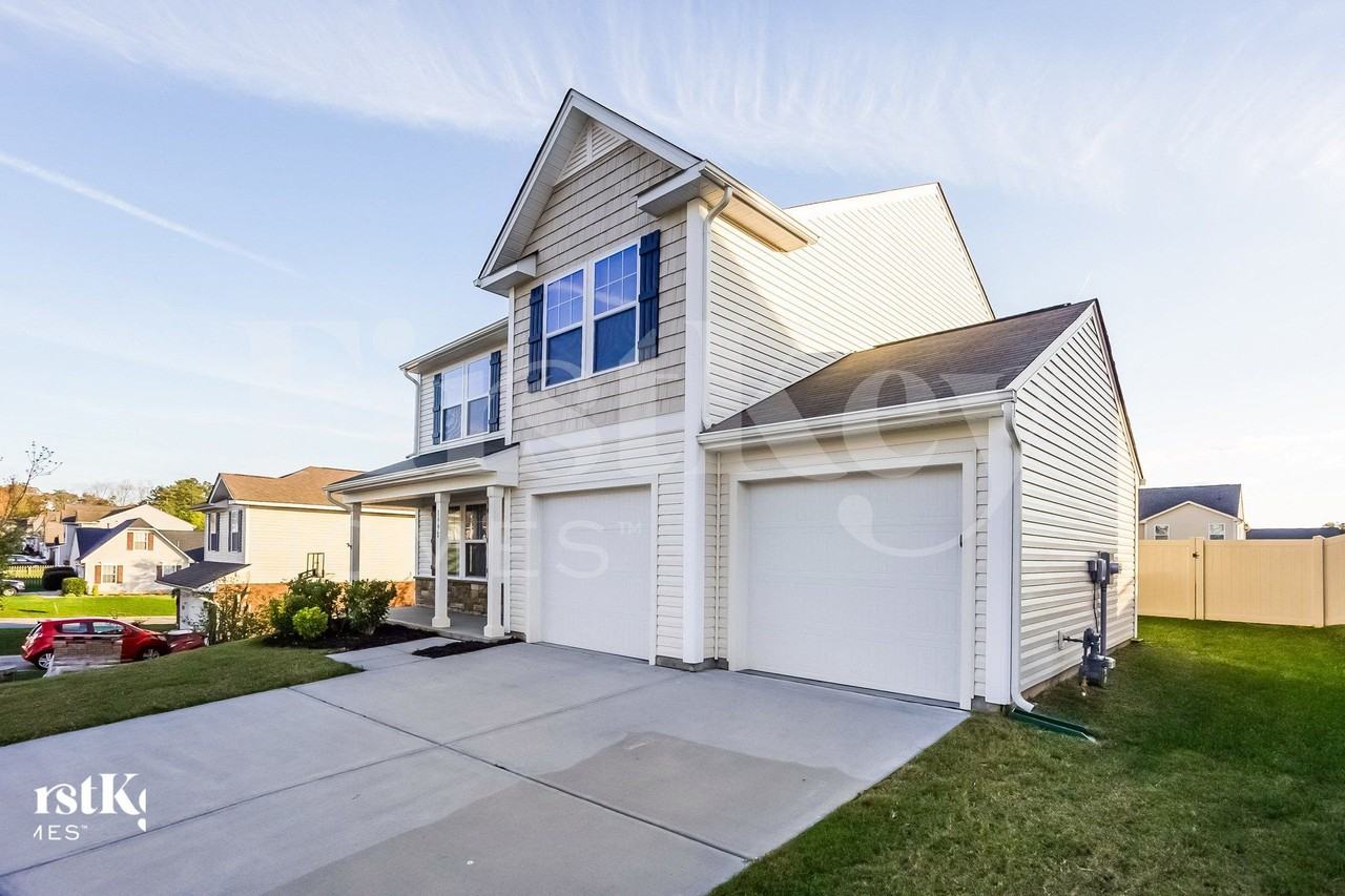 1990 Quill Ct - Photo 3 of 15