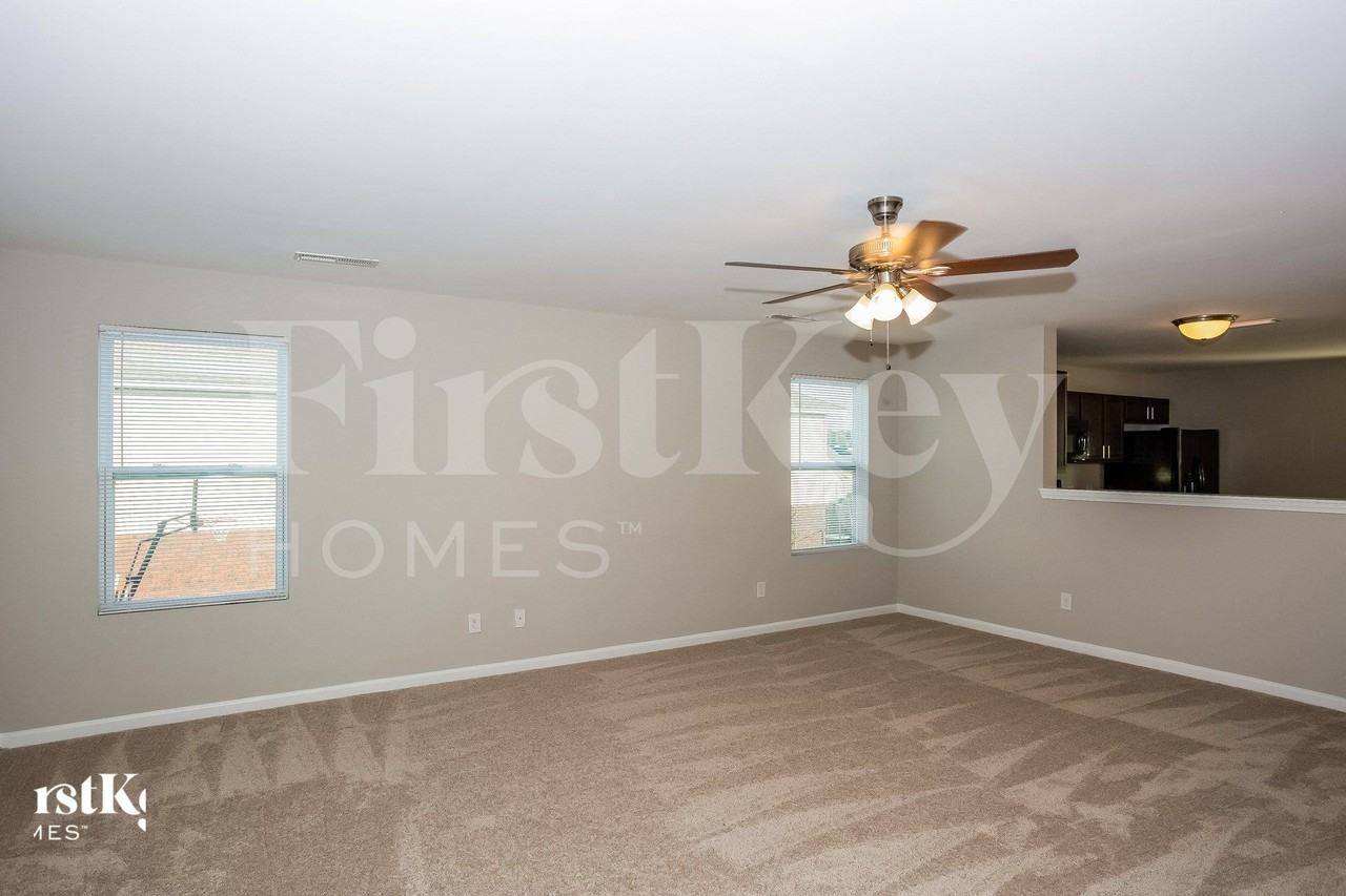 1990 Quill Ct - Photo 4 of 15