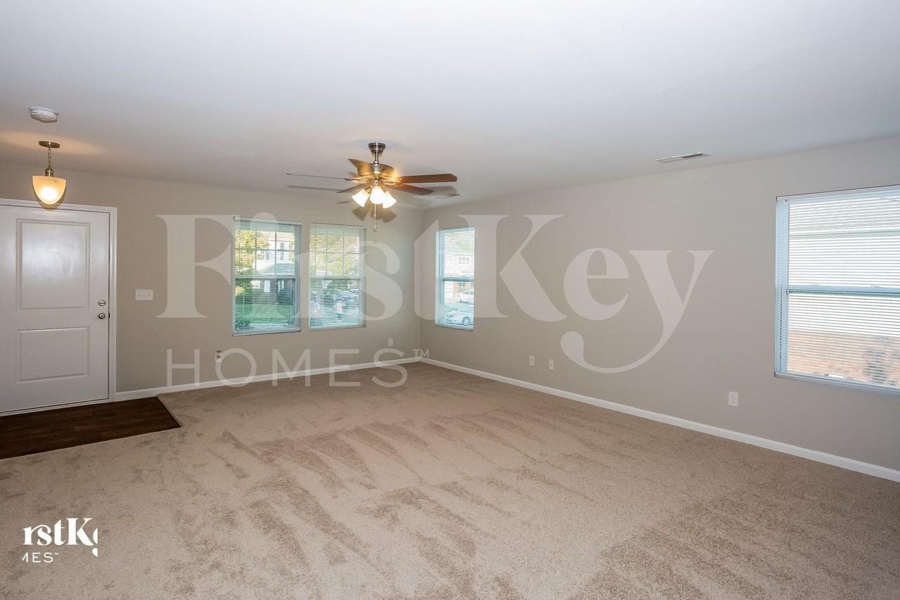 1990 Quill Ct - Photo 5 of 15