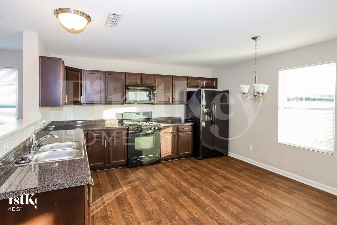 1990 Quill Ct - Photo 6 of 15