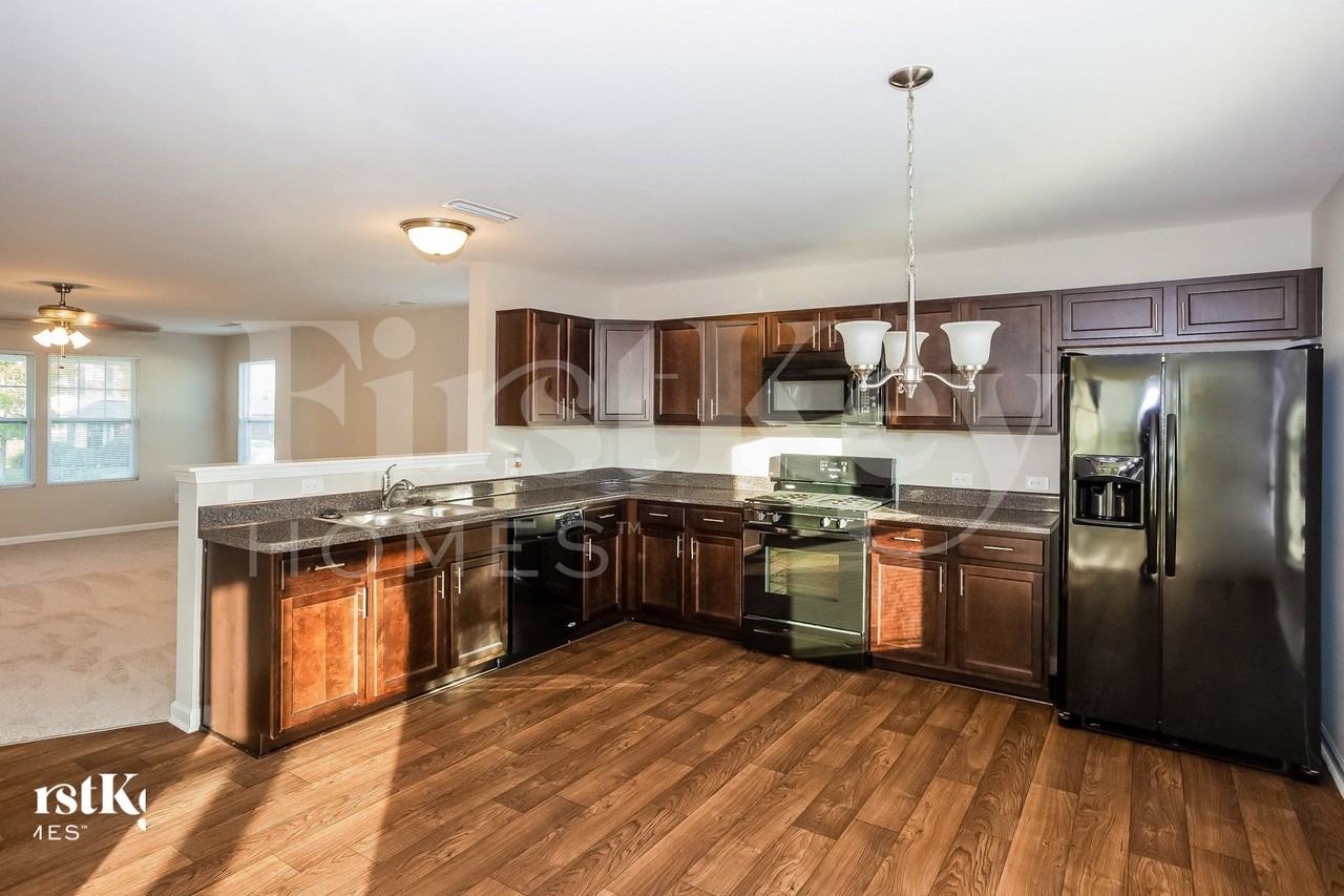 1990 Quill Ct - Photo 7 of 15