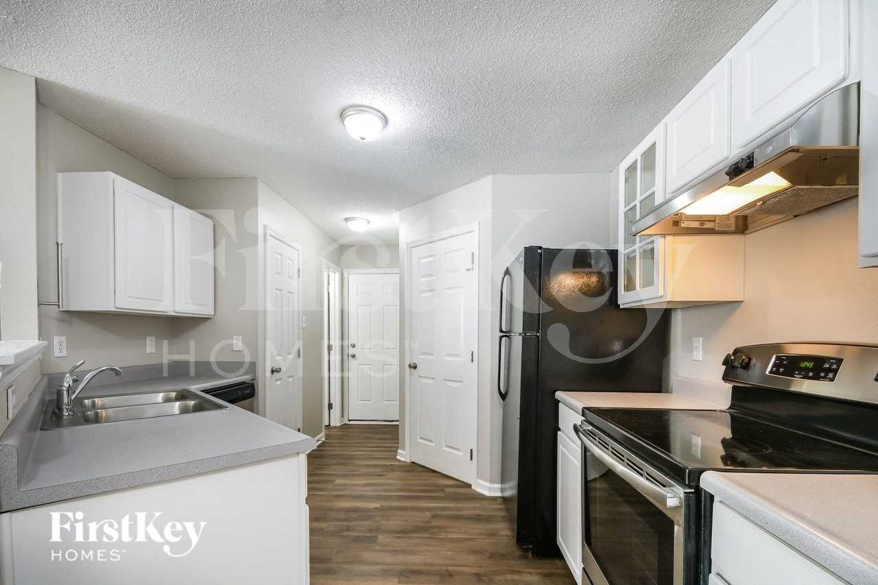 16700 Aulton Dr - Photo 6 of 15