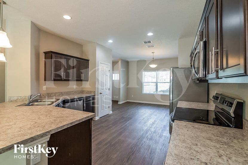 1366 Sarahs Landing Dr - Photo 6 of 15