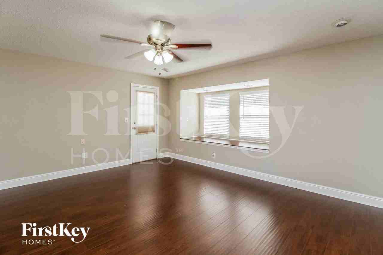 11107 Finchley Pl - Photo 6 of 15