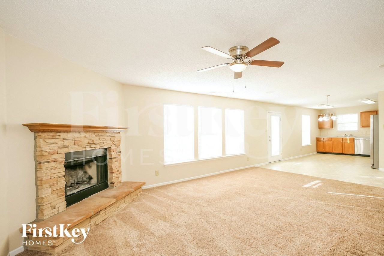 10871 Zimmerman Ln - Photo 4 of 15