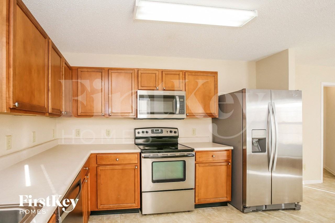 10871 Zimmerman Ln - Photo 5 of 15