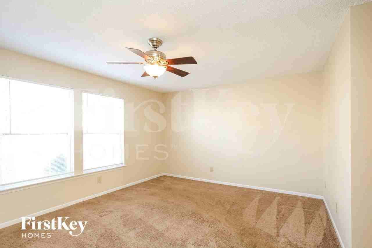 10871 Zimmerman Ln - Photo 7 of 15