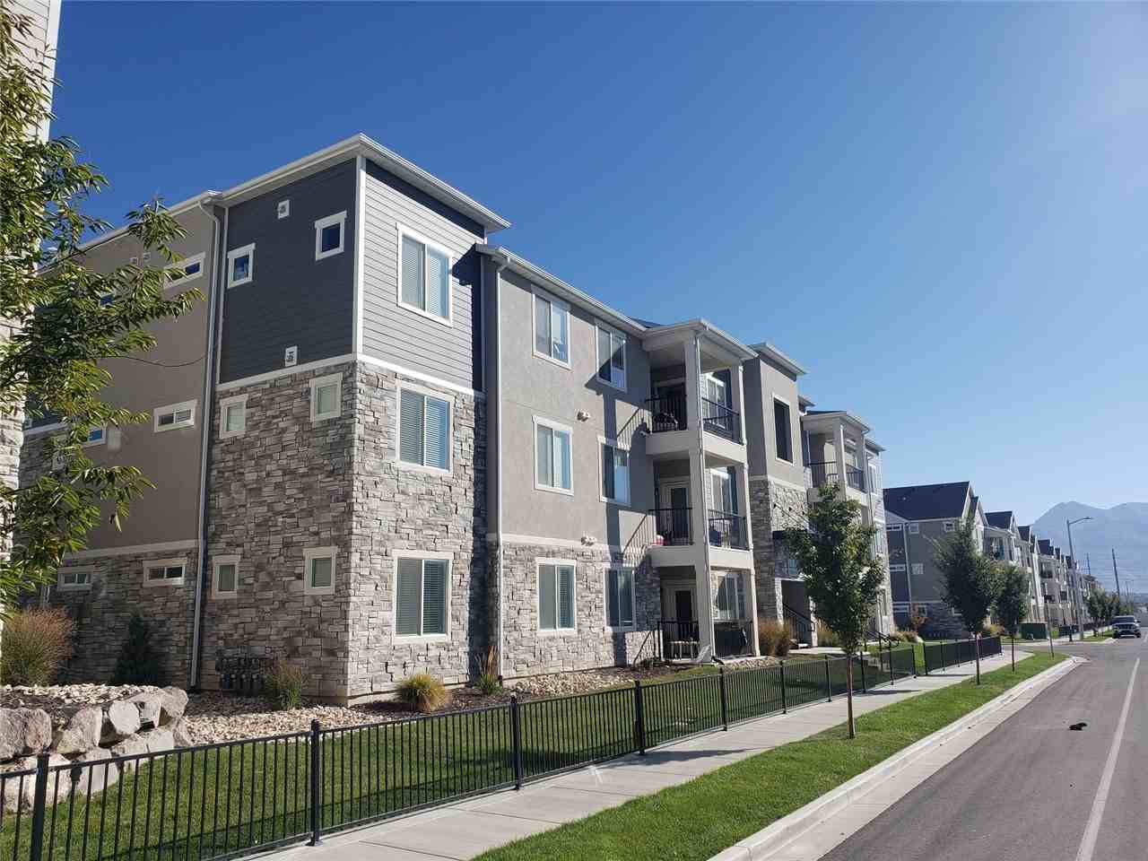 3843 Wn - Photo 2 of 50