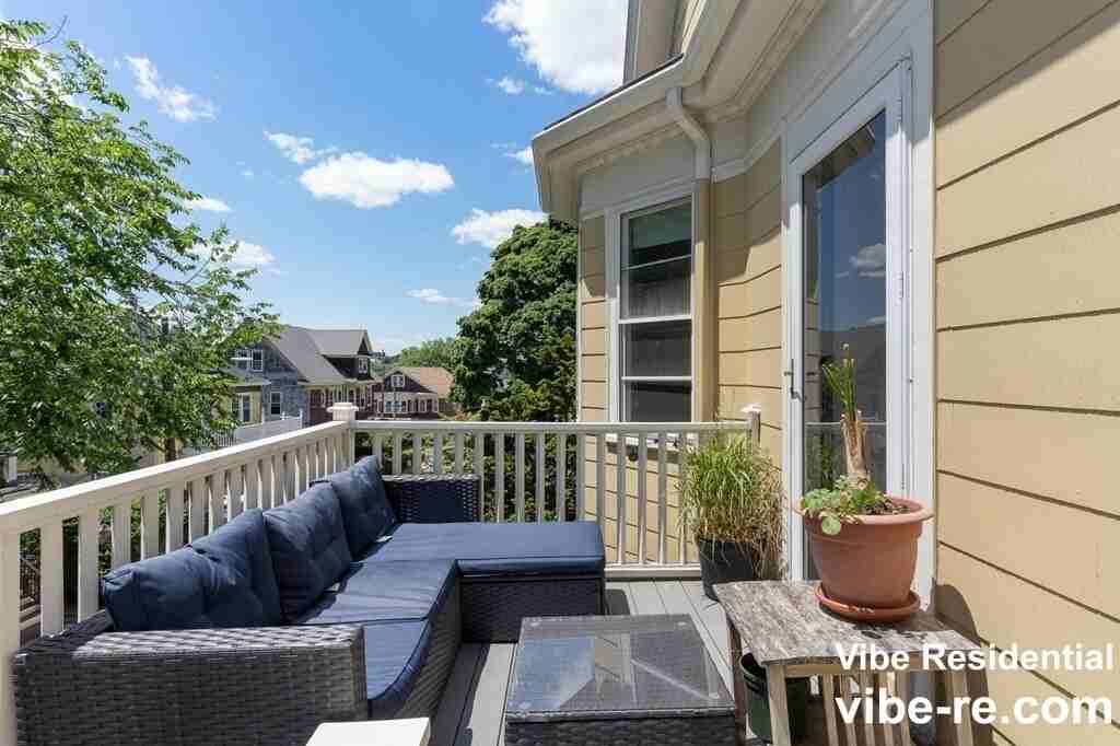 10 Castlerock St #2 - Photo 3 of 22