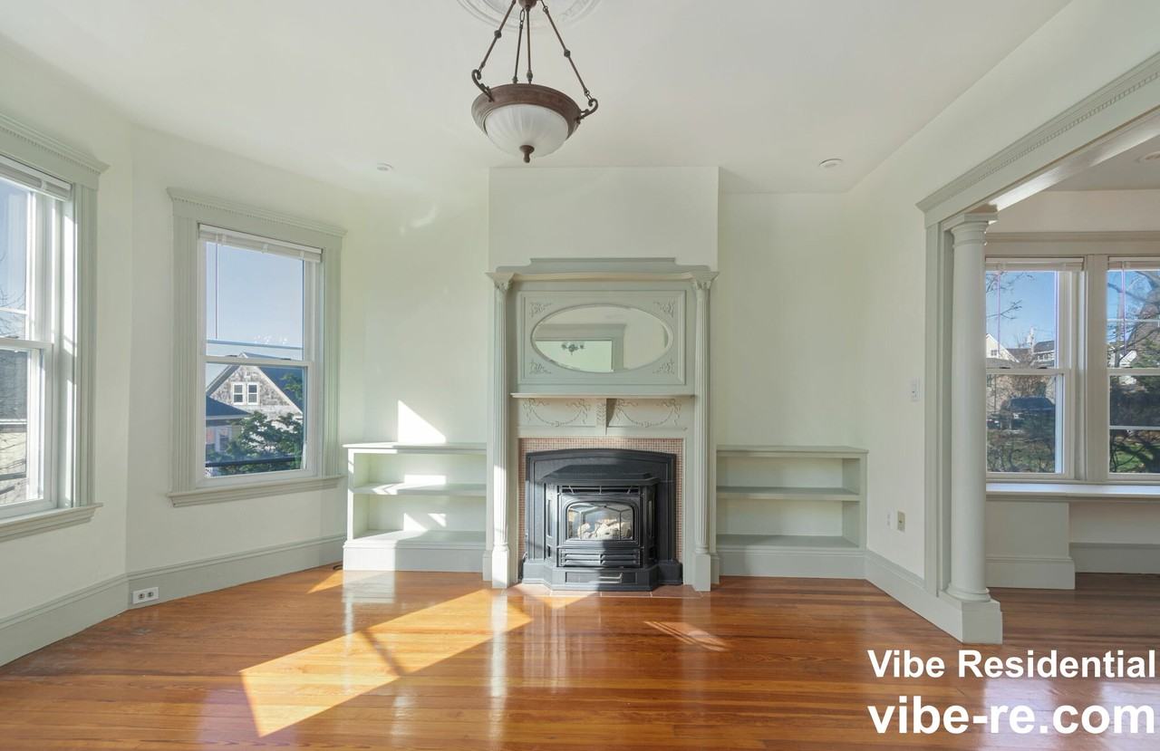 10 Castlerock St #2 - Photo 5 of 22