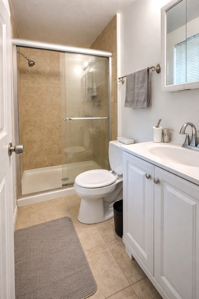 166 Lake Shore Rd #1 - Photo 5 of 13