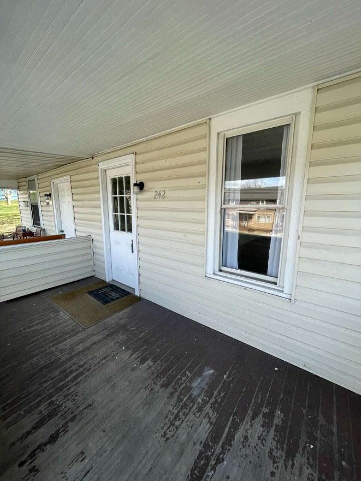 238 Philadelphia St - Photo 3 of 32