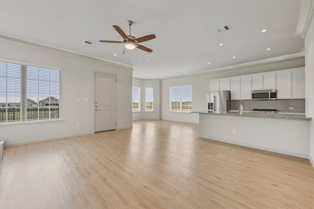 139 Pinnacle Ln - Photo 2 of 10