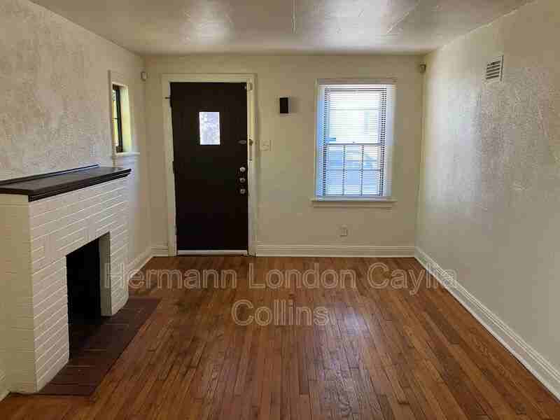 241 Henquin Dr - Photo 4 of 15