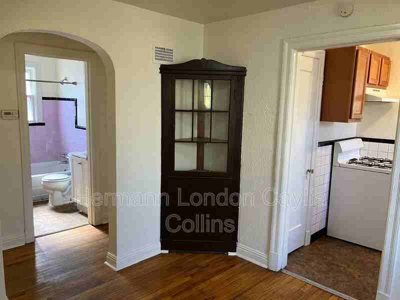 241 Henquin Dr - Photo 7 of 15