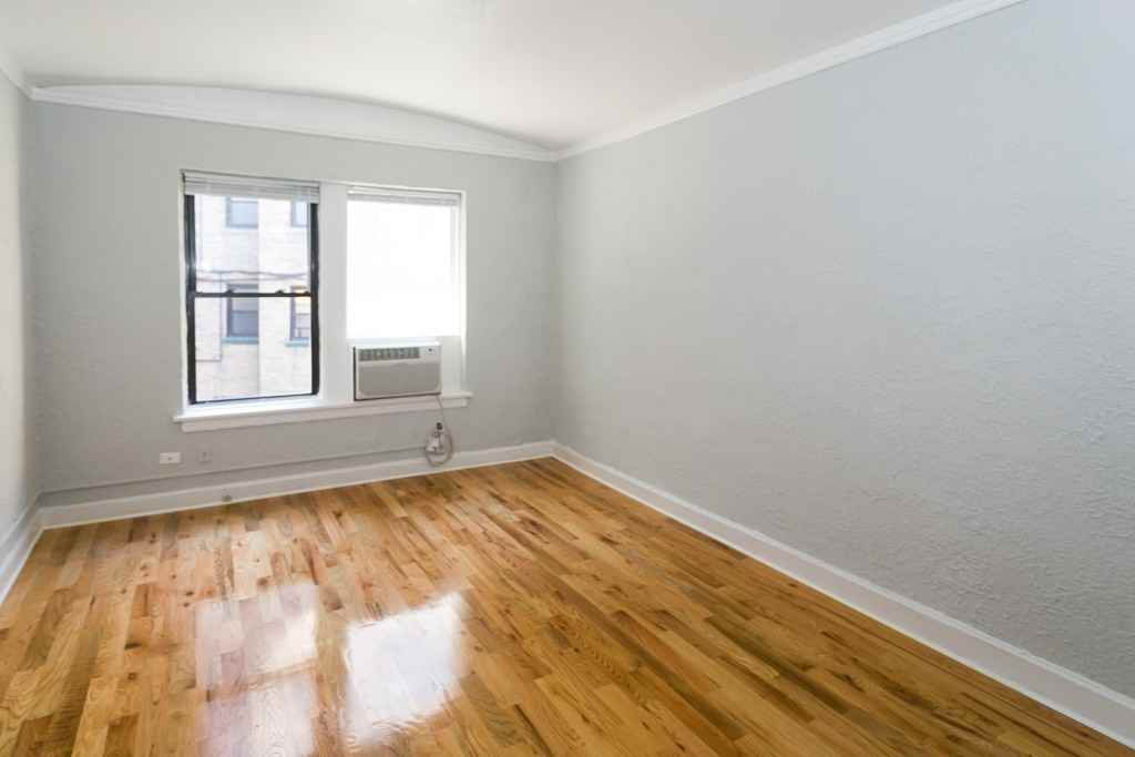 536 W Arlington Pl #306 - Photo 6 of 14