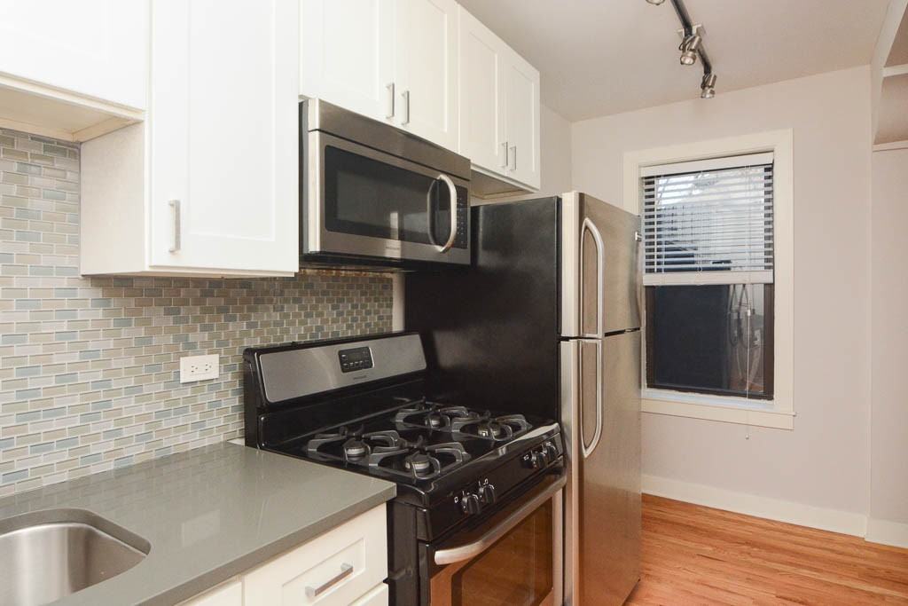 2420 N Kedzie Blvd #108 - Photo 4 of 19