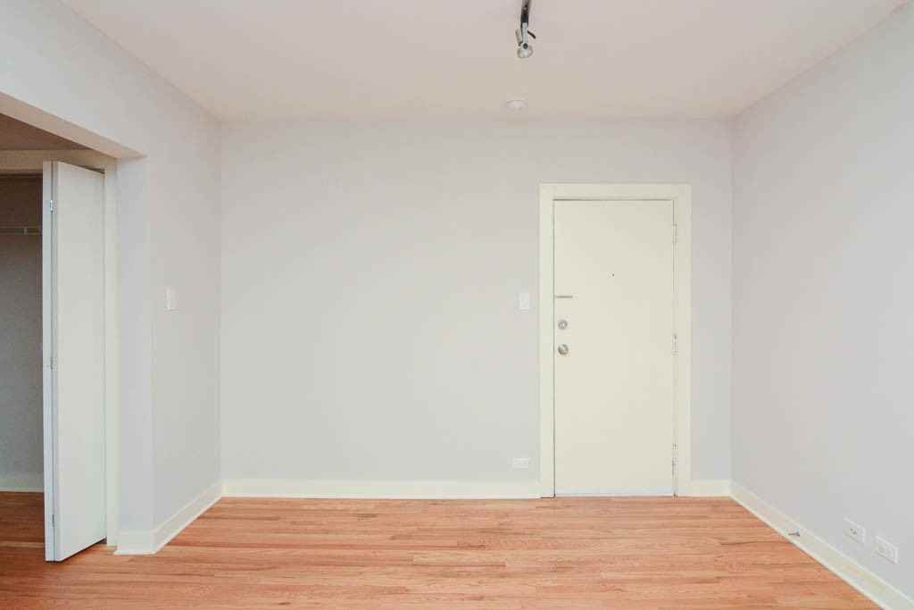 2420 N Kedzie Blvd #108 - Photo 7 of 19