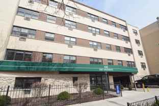 530 W Surf St #320 - Photo 1 of 1