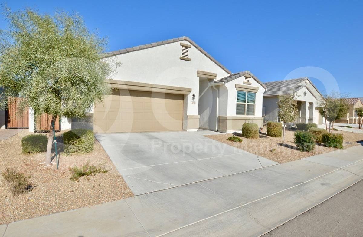 41296 W Jenna Ln - Photo 2 of 10