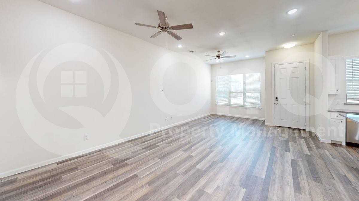 16164 Doe Lake Dr - Photo 7 of 10